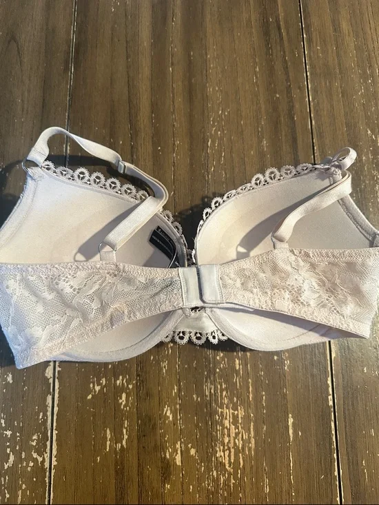 Victoria’s Secret very sexy push up bra 34D* - Picture 3 of 5